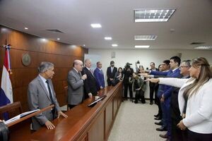 Autoridades judiciales tomaron juramento a magistrada y defensores