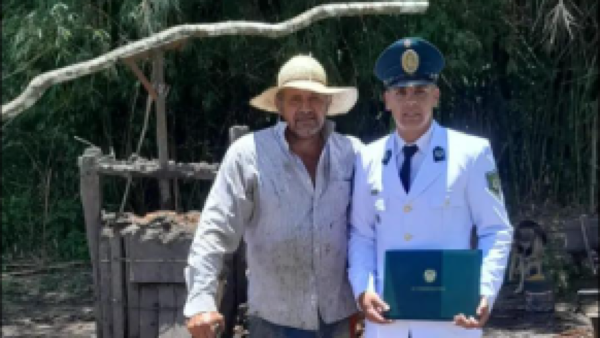 Sorprendió a su papá olero tras recibirse como subteniente de la Academia Militar