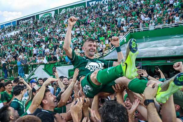 Vídeo: El gol de Walter Clar para el ascenso de Chapecoense - Fútbol Internacional - ABC Color