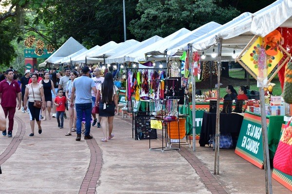 Hasta mañana se reciben propuestas para la Villa Navideña 2025 de Itaipú - ADN Digital