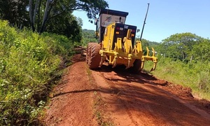 Gobernación asegura que ya se realizan trabajos en la zona donde productores exigen caminos transitables - OviedoPress