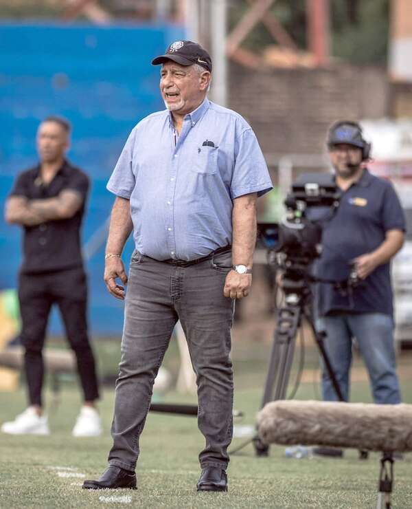 Olimpia, un manoseo a La Leyenda - Olimpia - ABC Color