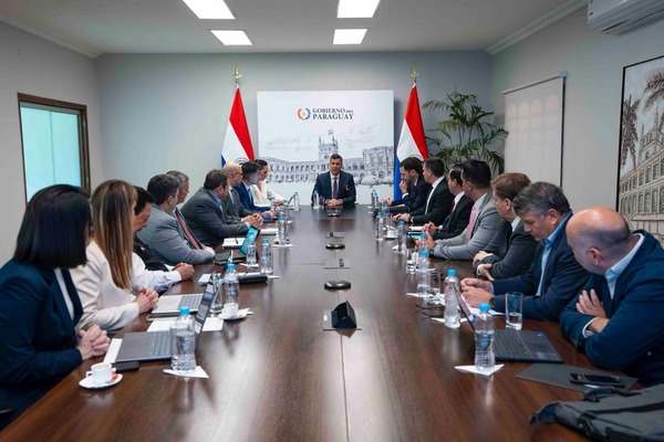 Peña impulsa coordinación entre empresas públicas para mejorar servicios y eficiencia - ADN Digital