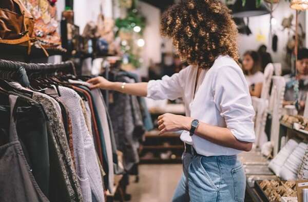 Más de 3.000 comercios ofrecerán descuentos por el Black Shopping Weekend - Economía - ABC Color