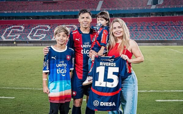 Popular / Dahiana Bresanovich reveló que Blas Riveros durmió con fiebre después de ganarle a Libertad