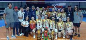 Deportivo Colón se adueña del Clausura y el Absoluto 2025 de voley femenino de sala - La Tribuna