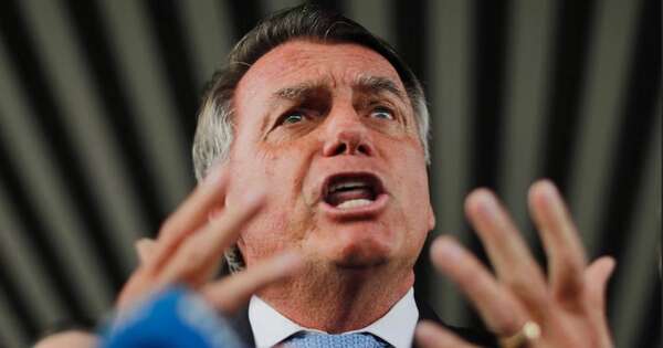 La Nación / Jueces mantienen prisión para Jair Bolsonaro