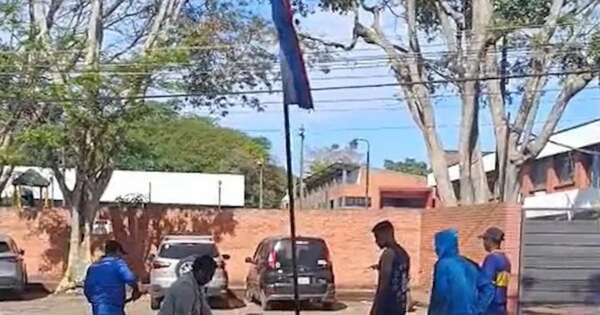 La Nación / Tala de árboles destapa pelea política en Villa Elisa