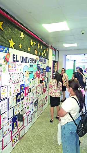 IPS Cierra Año con Mural del Universo en Hospitalaria