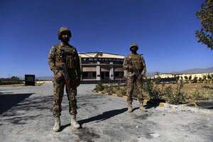 Pakistán guarda silencio tras acusación sobre ataques en Afganistán con 10 civiles muertos - Mundo - ABC Color