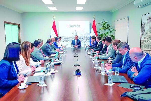 Gobierno y CNEP Acuerdan Mejorar Servicios Públicos