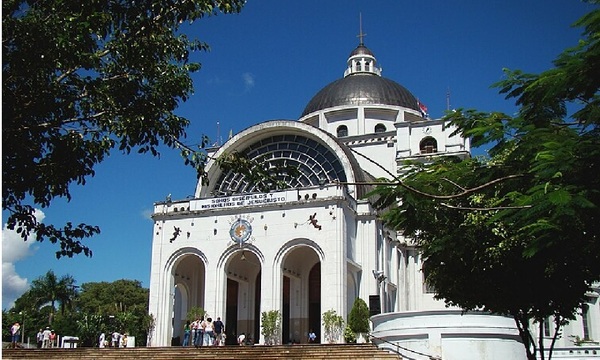 Los comerciantes de Caacupé esperan un repunte económico con la llegada del novenario - OviedoPress