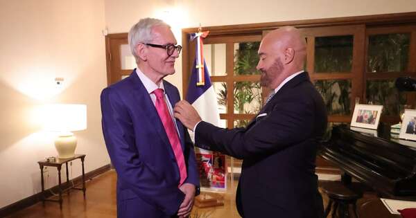 La Nación / Gobierno francés condecora a José Daniel Nasta