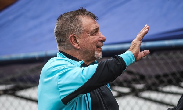 Olimpia decidió terminar el ciclo de Ever Almeida como entrenador