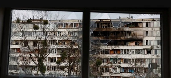 Ataque ruso deja seis muertos y graves daños en Ucrania