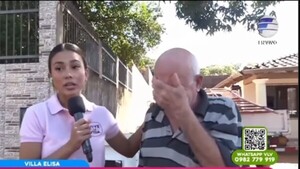 Impotencia: Abuelito rompió en llanto por un caño roto desde hace tres meses