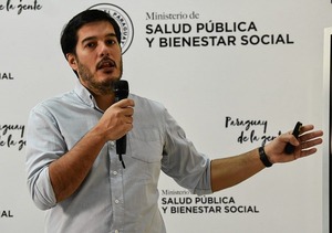 «Que el IPS se recueste mucho en Ministerio de Salud, es un modelo que no tiene sentido»