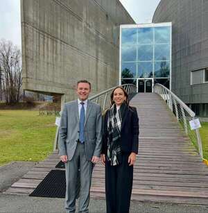 Titular del ciclismo paraguayo fue recibida por presidente de ente mundial en Suiza - La Tribuna