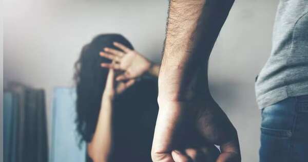 La Nación / Violencia familiar: una mujer fue atropellada y golpeada por su exconcubino