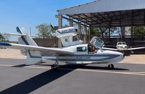 Video: a bocinazos festejó Jaeggli su llegada al país con su hidroavión - Nacionales - ABC Color