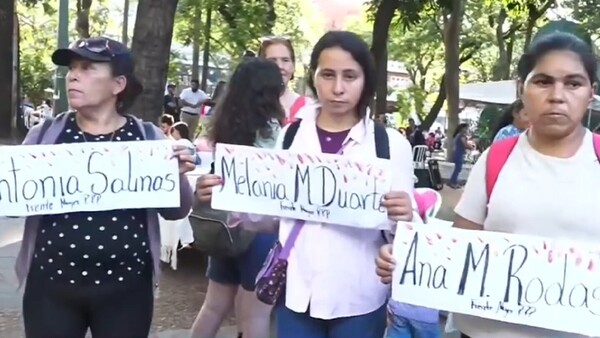 Mujeres rurales se suman a marcha del 25N: "Venimos para que algún día el Gobierno nos escuche"