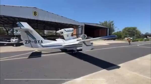 Popular / Jaeggli celebró con bocinazos su llegada al país tras su travesía aérea