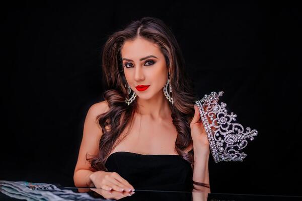 Popular / "Sin esencia no hay corona que brille", asegura la clon paraguaya de Miss Universo 2025