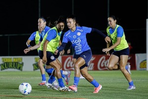 La Selección Absoluta Femenina cumplió otra jornada de trabajos en doble turno