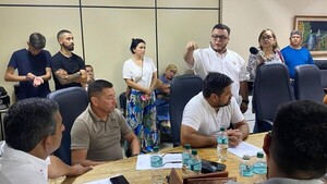 “Vecinos poderosos” y “orden superior” amenazan la temporada alta en San Ber