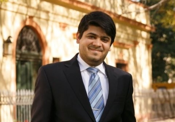 Peña promulga ley que declara 20 de marzo como Día del Politólogo Paraguayo