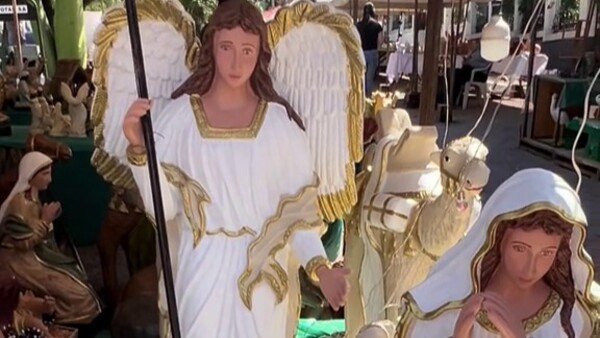 Popular / (VIDEO) ¡Aijuepete! Ofrecen un pesebre por 14 palos de guaracas