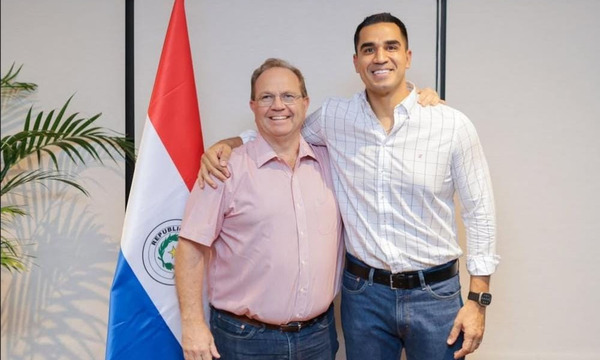 Bernal da un paso al costado y respalda la candidatura de Camilo Pérez por la intendencia de Asunción - OviedoPress