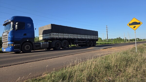 Exceso de lomadas en la ruta PY05 provoca reacción de camioneros en Concepción