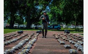 Detienen a camionero paraguayo con 338 kilos de marihuana en el Chaco, Argentina