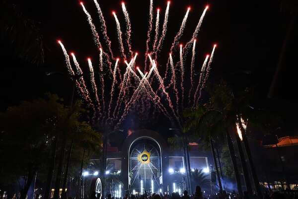 delSol Shopping encendió la Navidad con un show sin precedentes - Empresariales - ABC Color