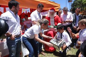 PRESIDENTE PEÑA Y MINISTRO WALTER GUTIÉRREZ IMPULSAN INICIATIVAS PARA LA NIÑEZ