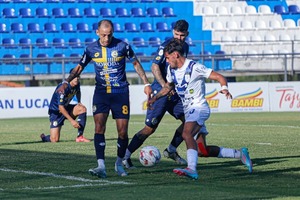 Ameliano y Trinidense no se sacaron ventajas