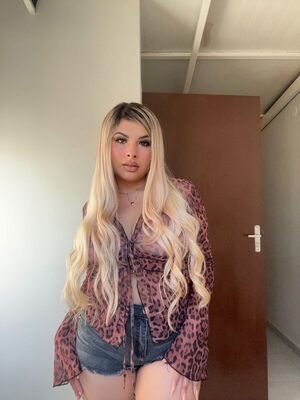 Popular / Conductora de streaming lanzó: "Ndopamo'ai la tem... pendehegui" ¡Pe nde juru!