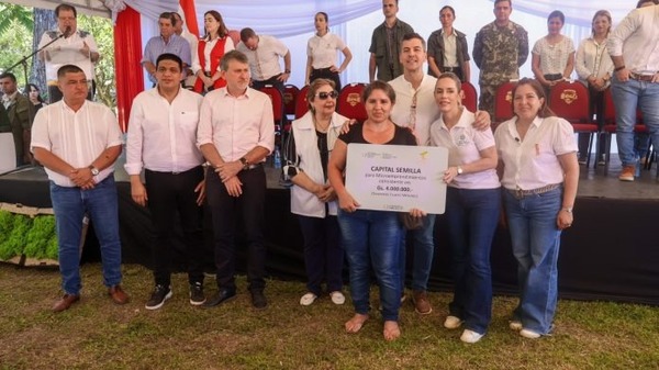 Cierran en Caraguatay el ciclo 2025 de Ciudad Mujer Móvil - ADN Digital