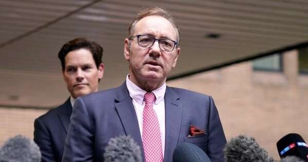 La Nación / El actor y ganador del Oscar, Kevin Spacey, enfrenta un nuevo juicio en Reino Unido