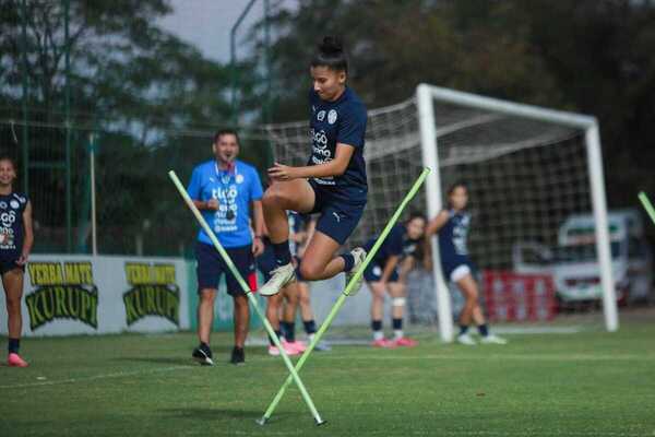 La Albirroja Femenina Absoluta intensifica los trabajos de cara al compromiso ante Uruguay