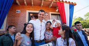 La Nación / Gobierno entrega nuevas viviendas