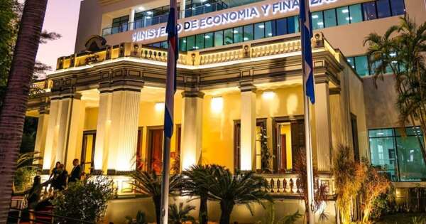 La Nación / Transfieren G. 3.030.602 millones a las gobernaciones y municipios