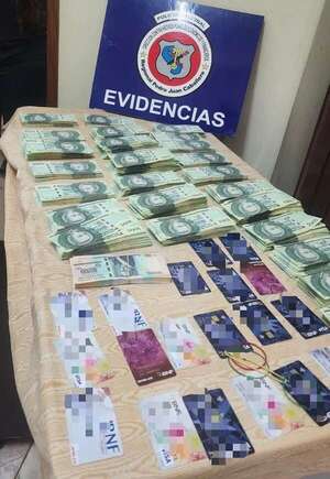 Incautan casi G. 200 millones y una treintena de tarjetas de débito en Pedro Juan - Policiales - ABC Color