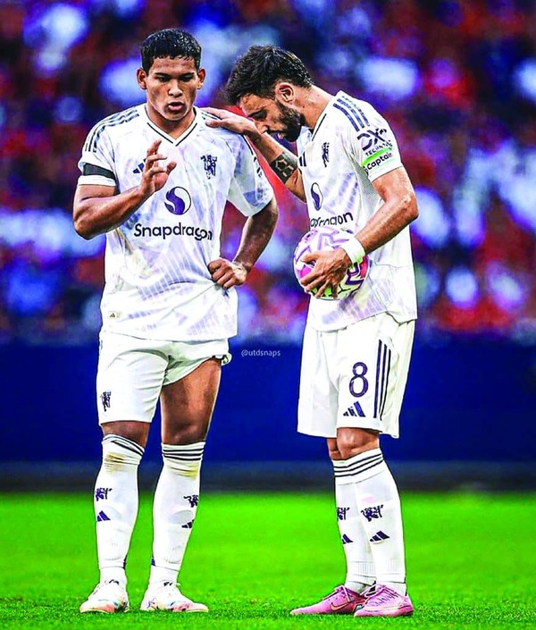 Diego León Dejaría United: Buscan Cesión en Francia