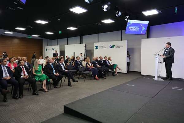 ANDE debe invertir US$ 1.000 millones por año, pero necesita del sector privado - Economía - ABC Color