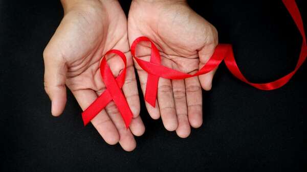 Más de la mitad de casos de VIH son diagnosticados demasiado tarde, advierte la OMS - Mundo - ABC Color