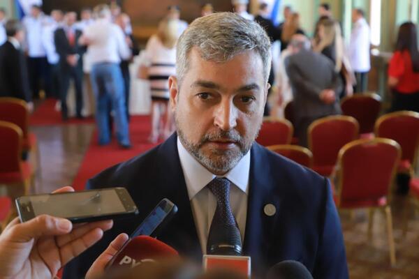 Abdo impulsa un acuerdo único para aglutinar a la disidencia rumbo al 2028