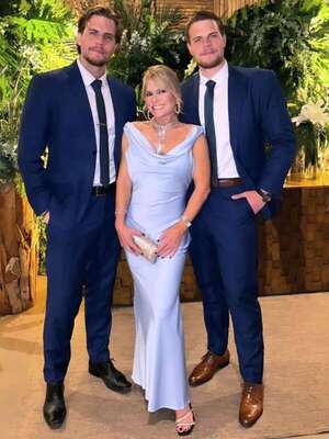 Alejandra Prayones celebra los 28 años de sus gemelos Iván y Axel - Gente - ABC Color