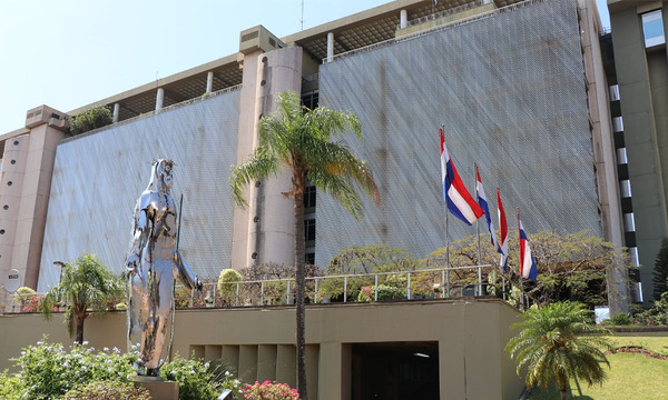 BCP abre postulaciones para pasantías universitarias remuneradas - OviedoPress